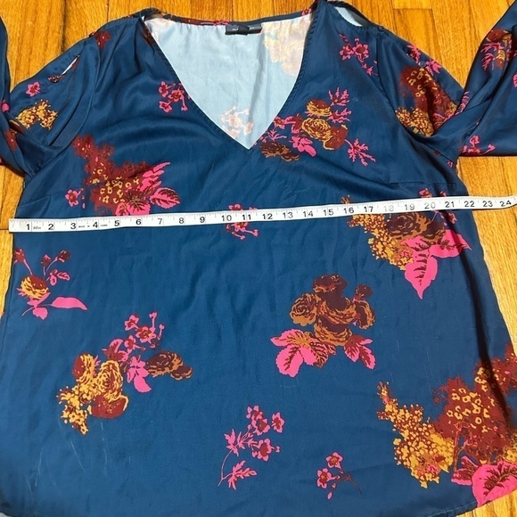 ModCloth Blue Satin Feel Floral Button Down Sleeves Relaxed Fit Size XL - Picture 6 of 11
